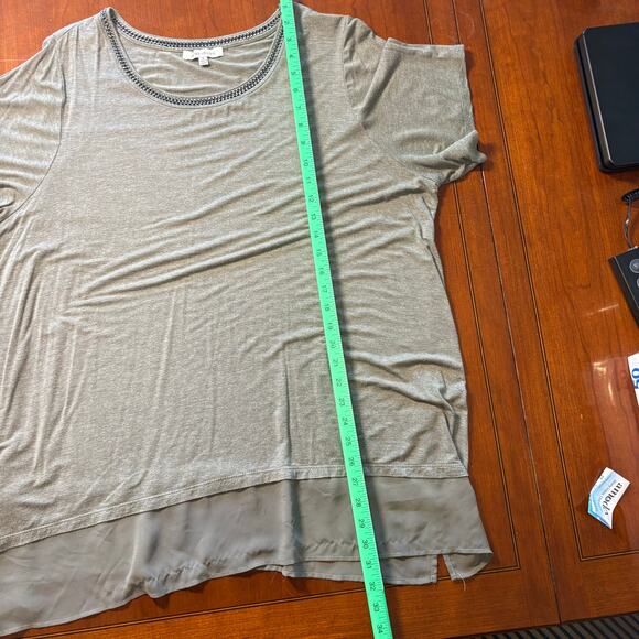 Rose & Olive Green 3X Top - Picture 3 of 5